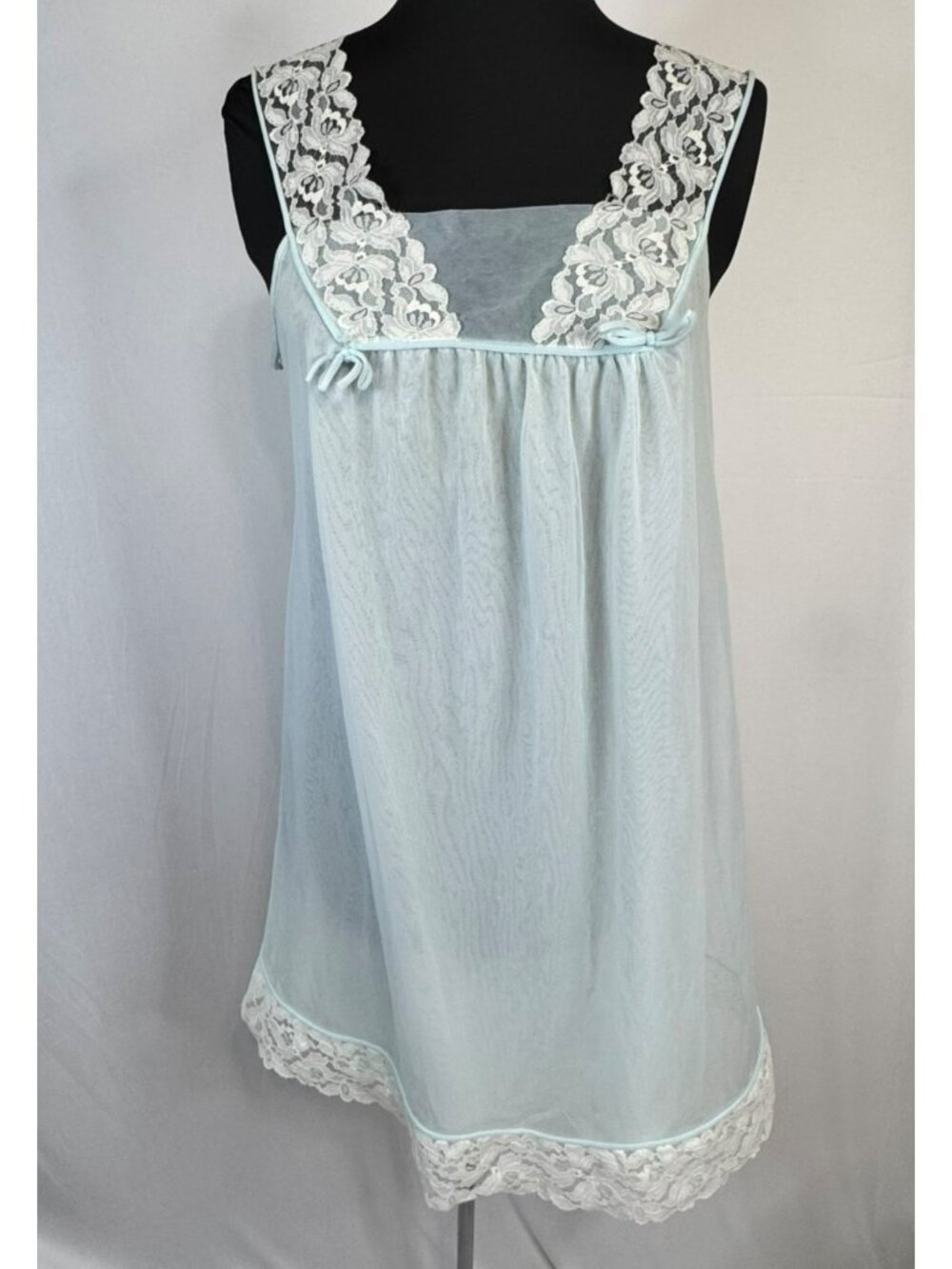 Henson Kickernick Blue Sheer Nylon Lace Nightgown Gown Medium Needs Repairs
